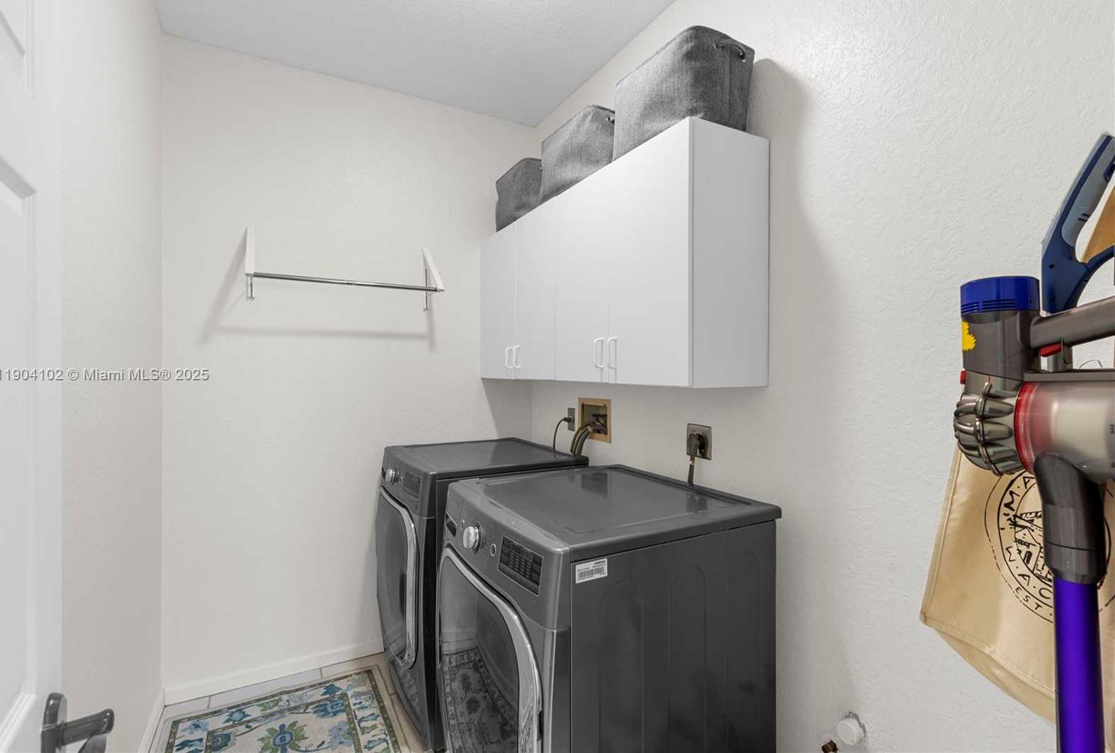 Small Image of 1971 LANDING WAY, Weston Number 31