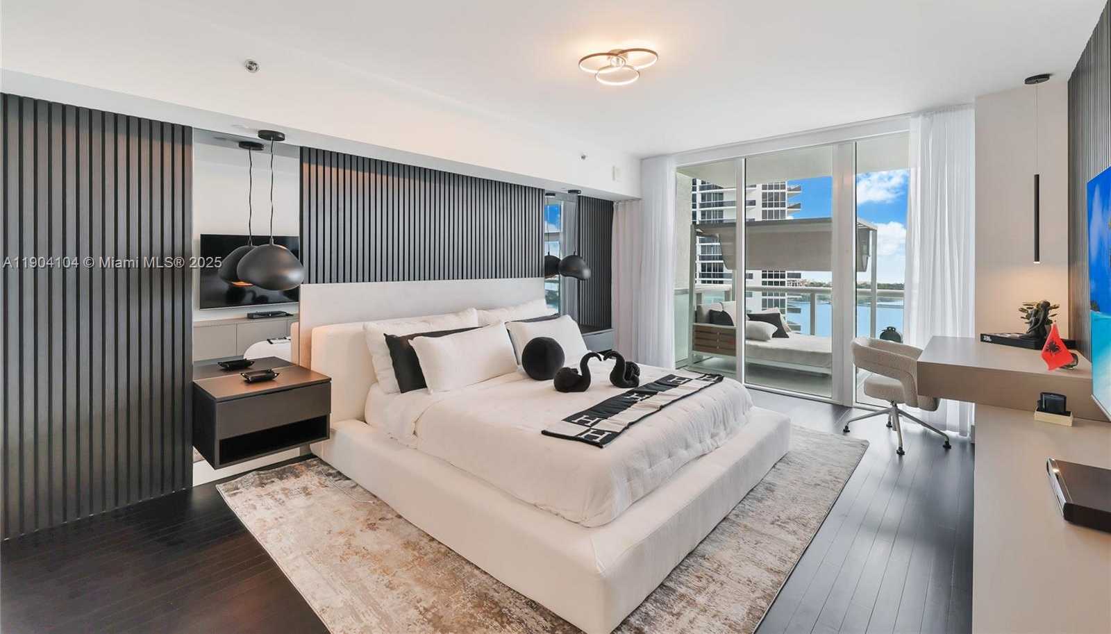 Small Image of 450 ALTON RD #2603, Miami Beach Number 18