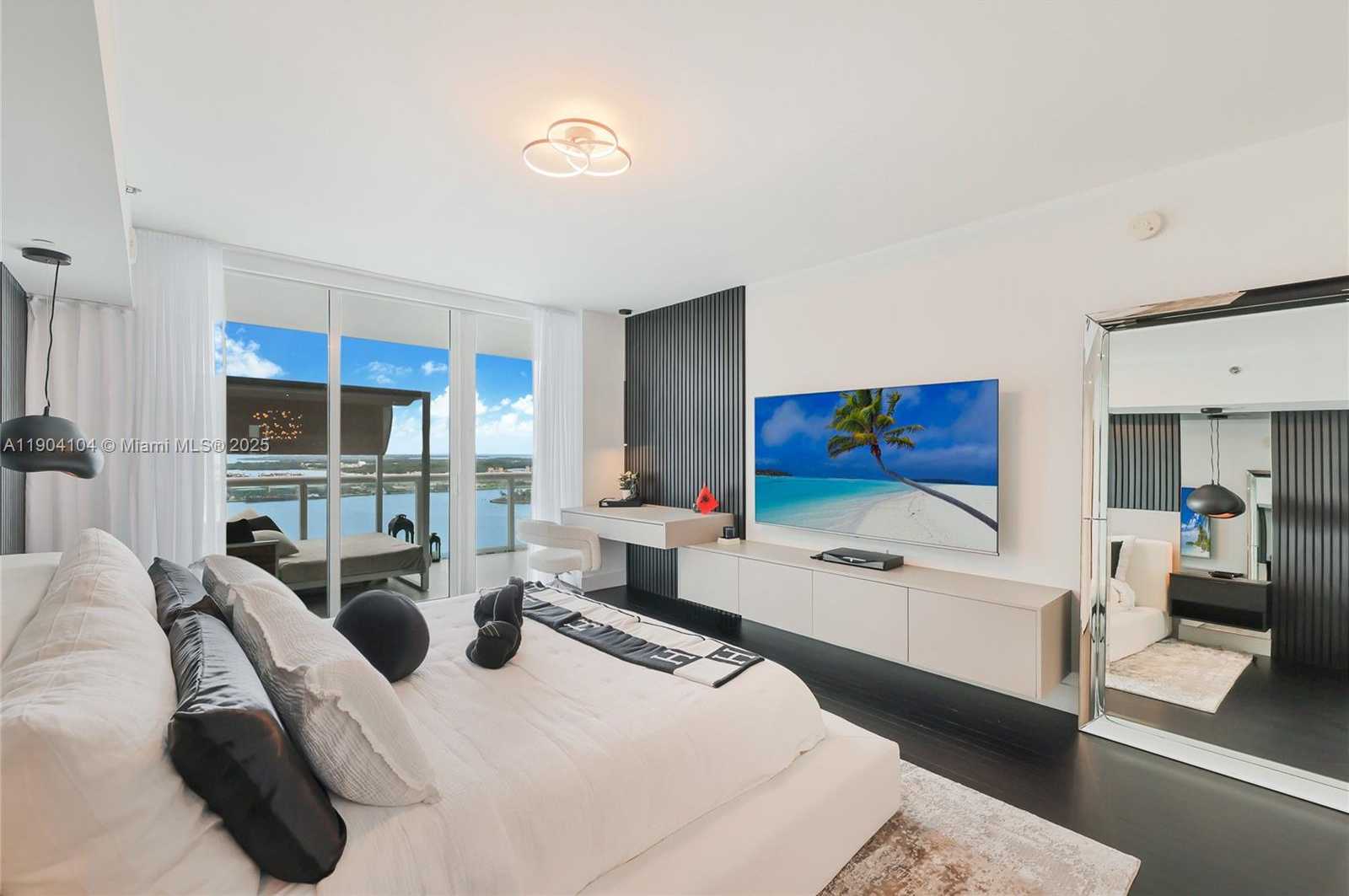 Small Image of 450 ALTON RD #2603, Miami Beach Number 19