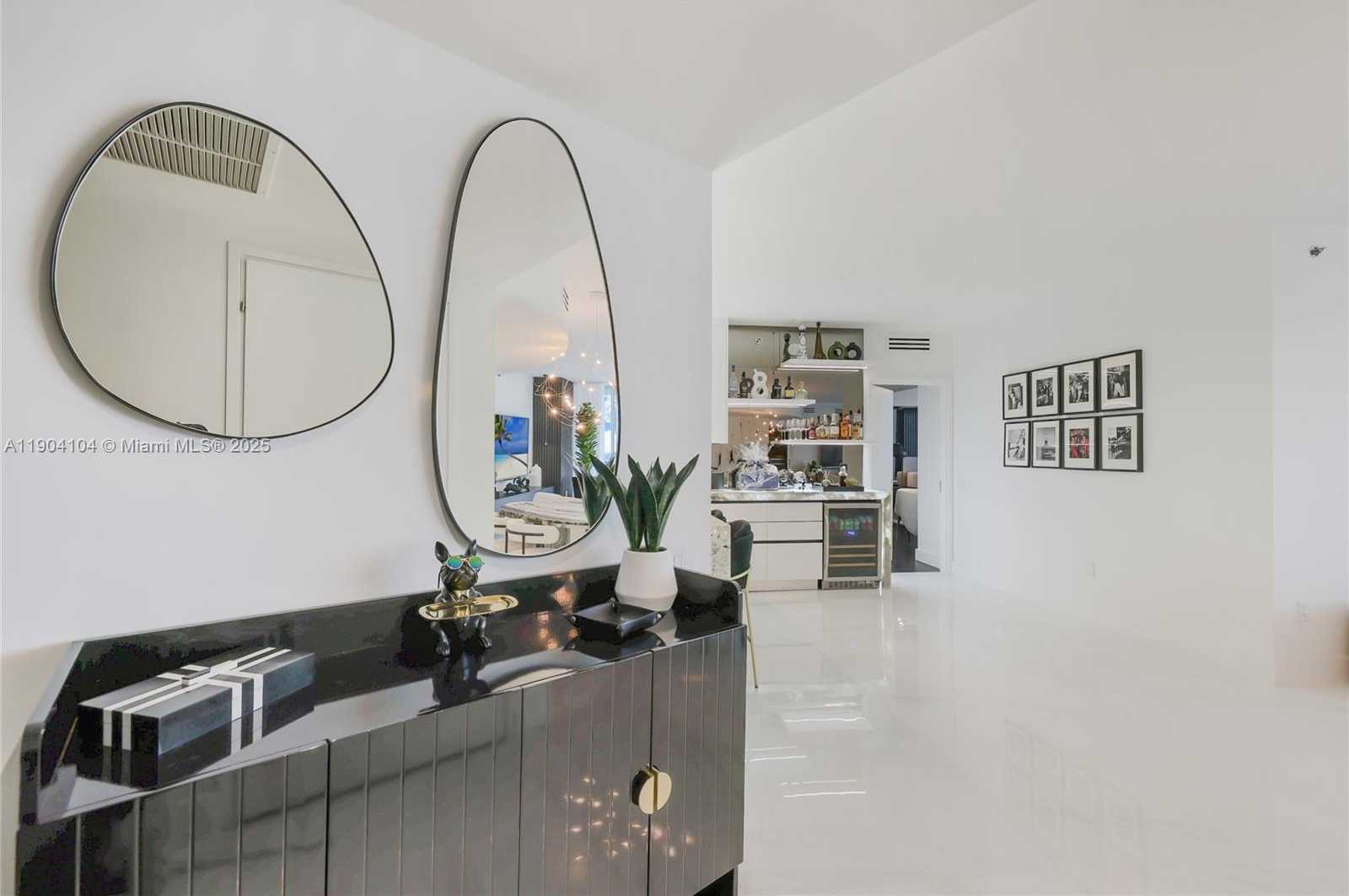 Small Image of 450 ALTON RD #2603, Miami Beach Number 2