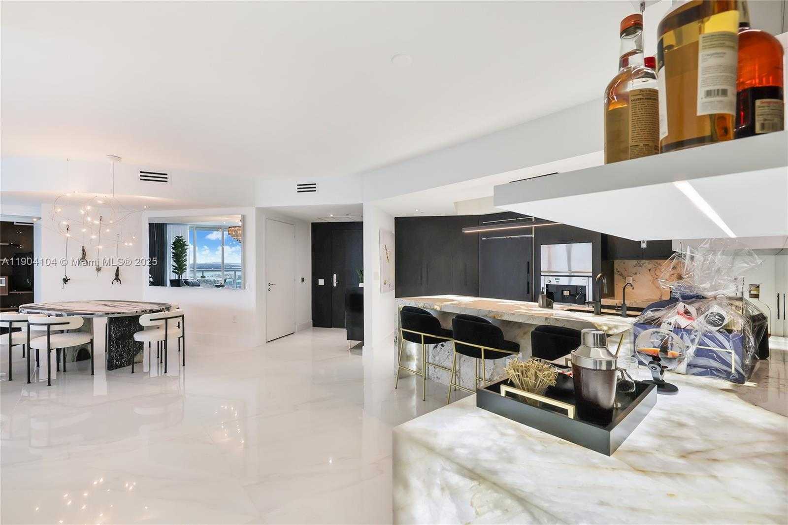 Small Image of 450 ALTON RD #2603, Miami Beach Number 5