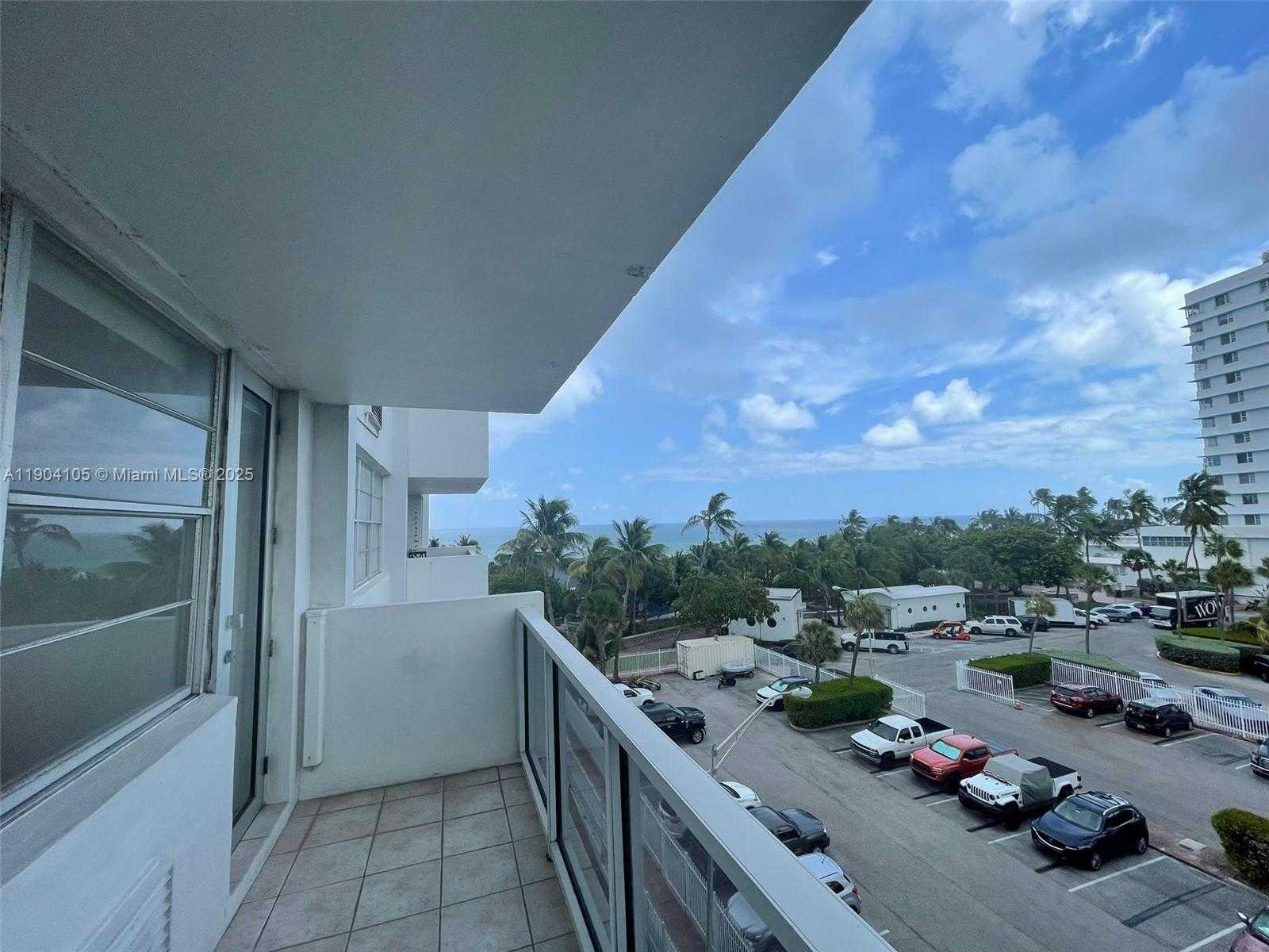 Small Image of 5313 COLLINS AVE #510, Miami Beach Number 15
