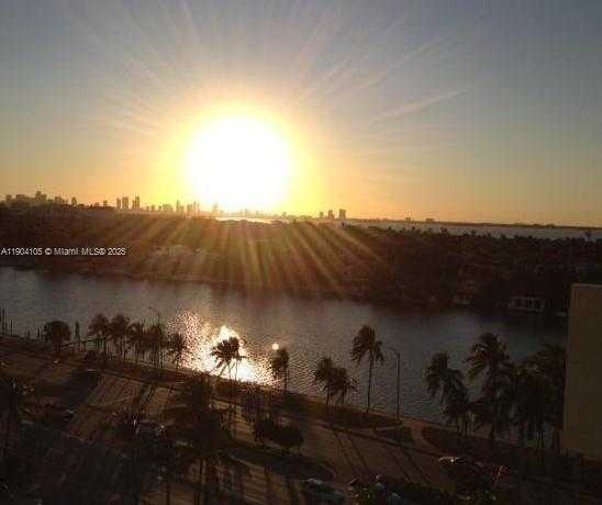 Small Image of 5313 COLLINS AVE #510, Miami Beach Number 17