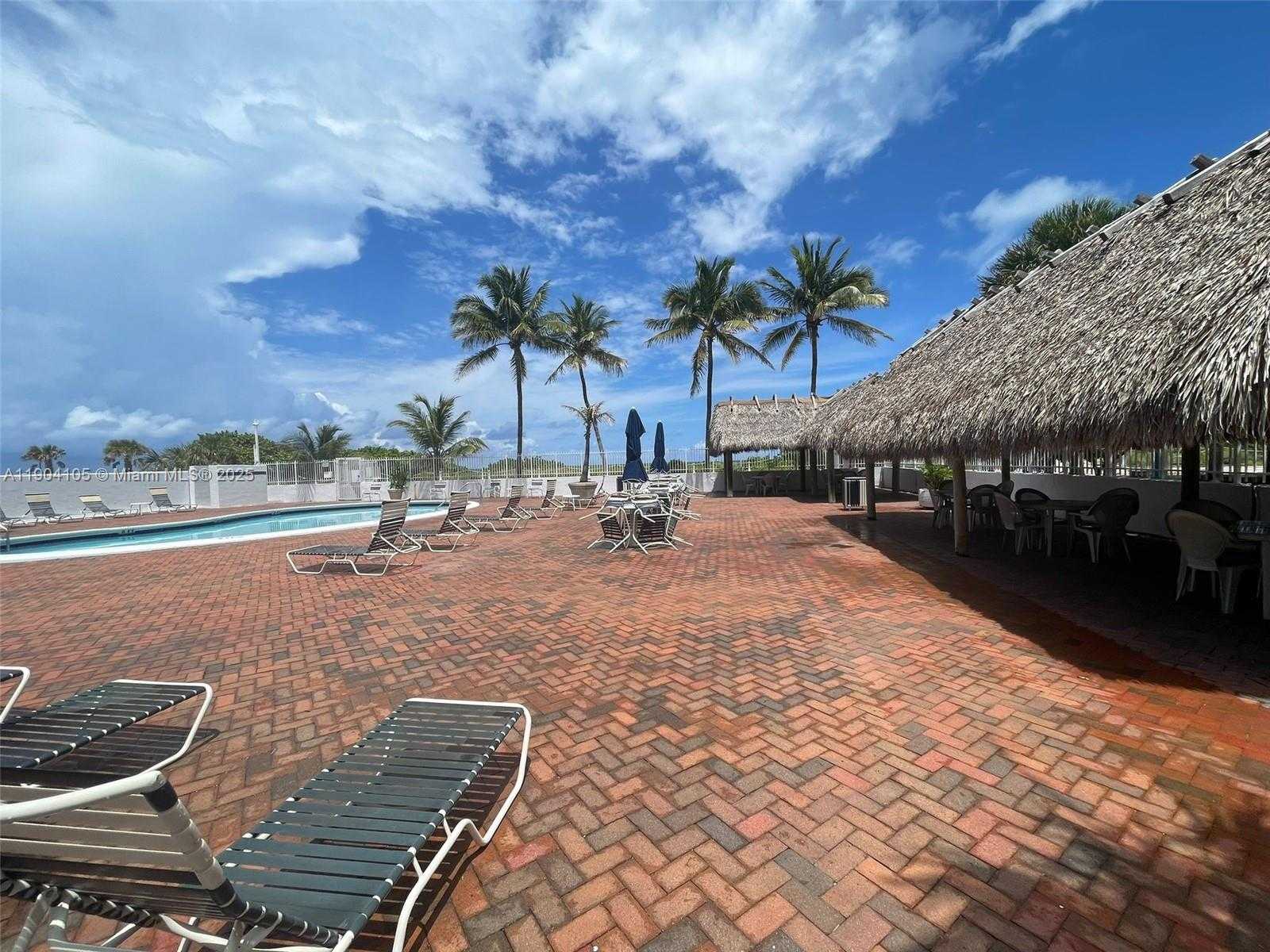 Small Image of 5313 COLLINS AVE #510, Miami Beach Number 20