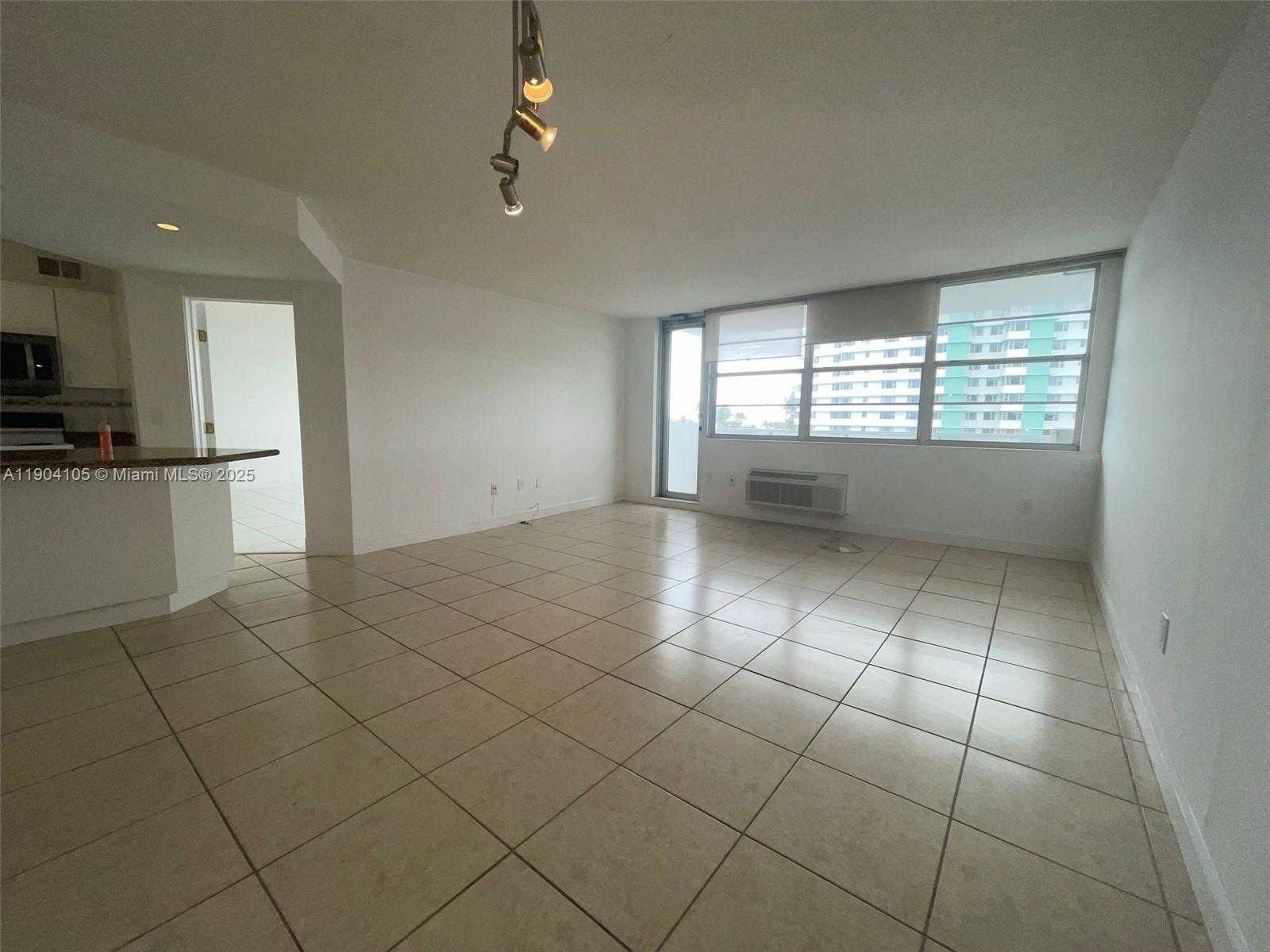 Small Image of 5313 COLLINS AVE #510, Miami Beach Number 5