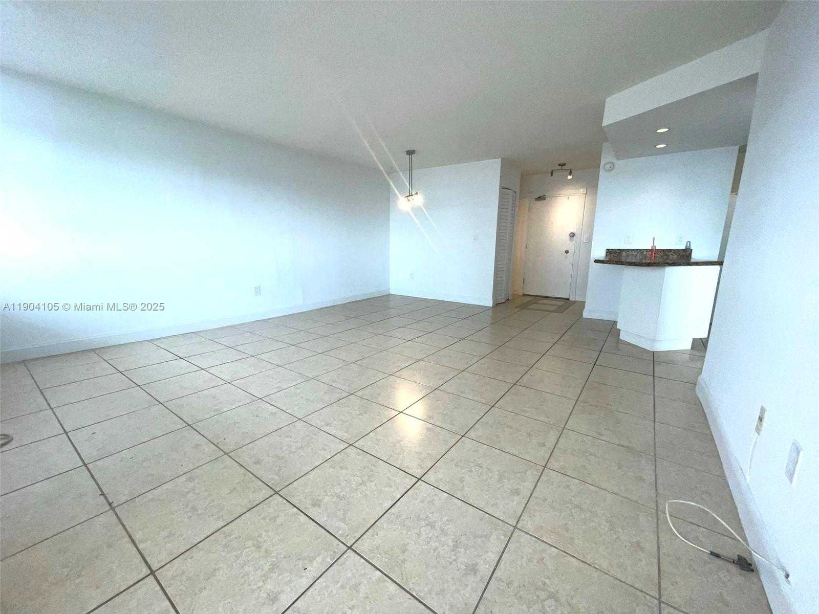 Small Image of 5313 COLLINS AVE #510, Miami Beach Number 7
