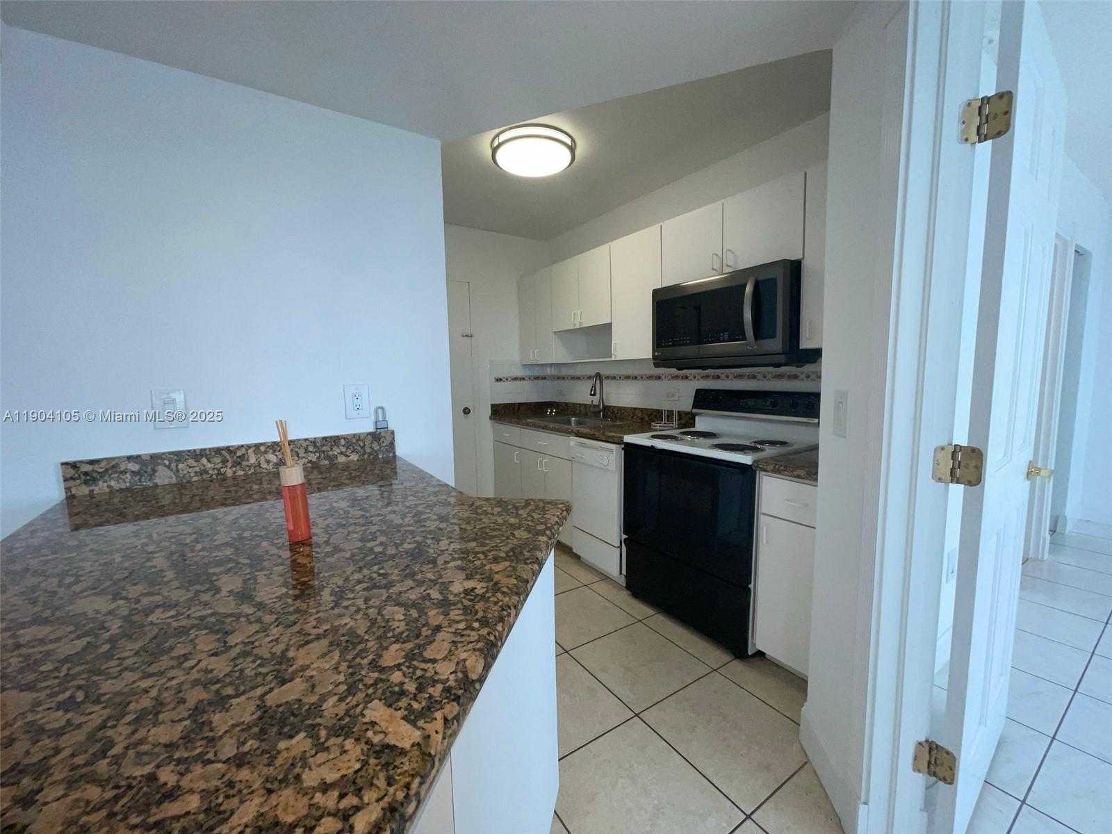 Small Image of 5313 COLLINS AVE #510, Miami Beach Number 8