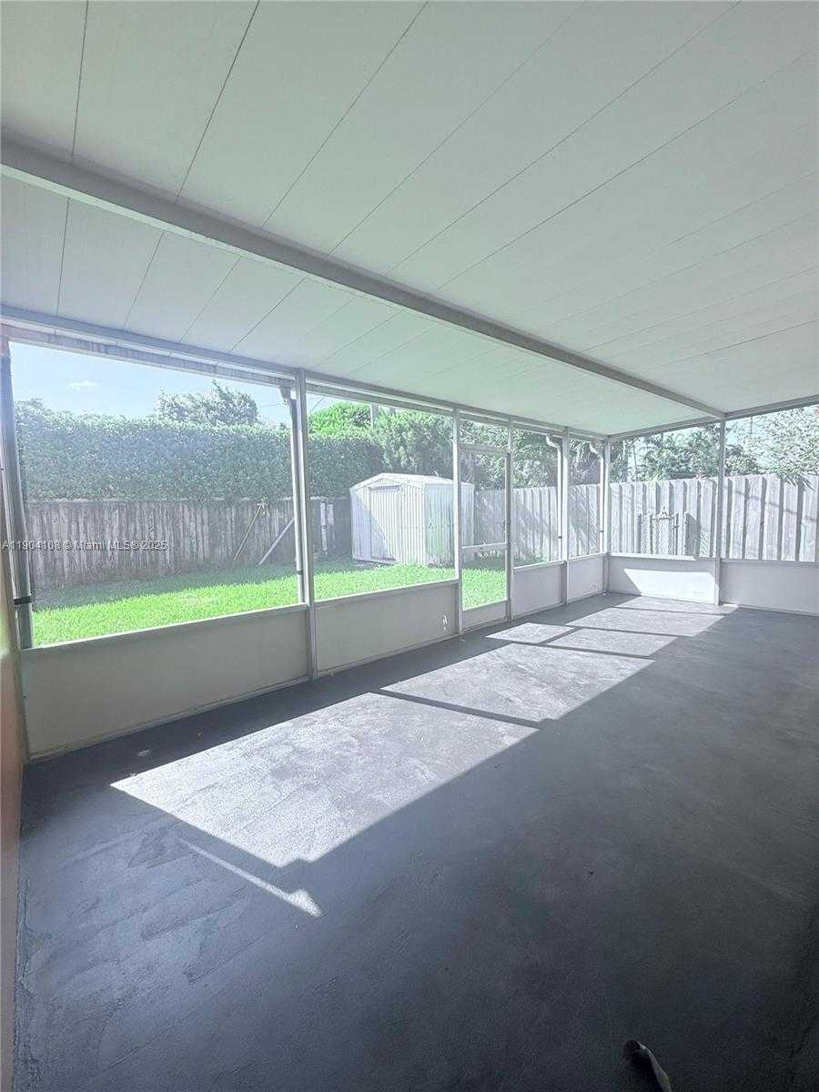 Small Image of 9300 SOUTH WEST 52ND TER #1, Miami Number 15