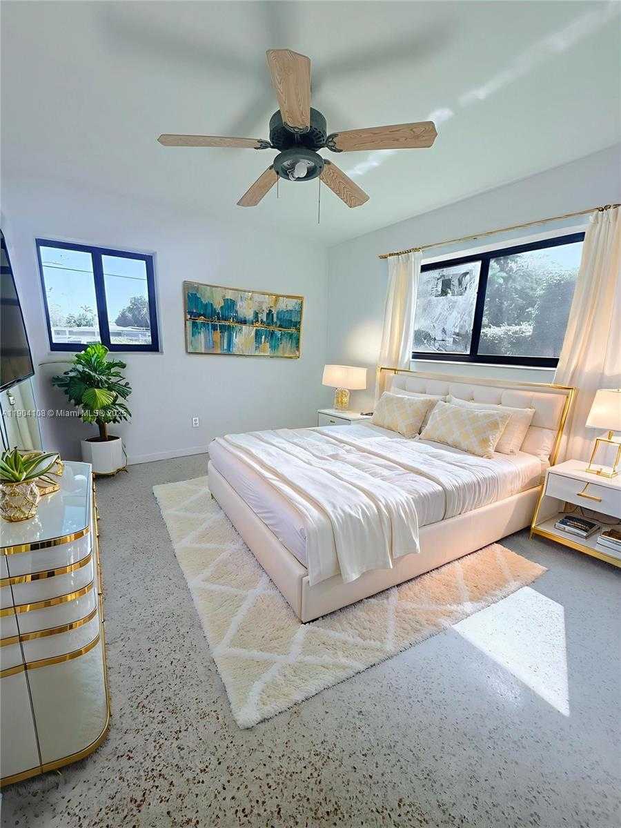 Small Image of 9300 SOUTH WEST 52ND TER #1, Miami Number 3