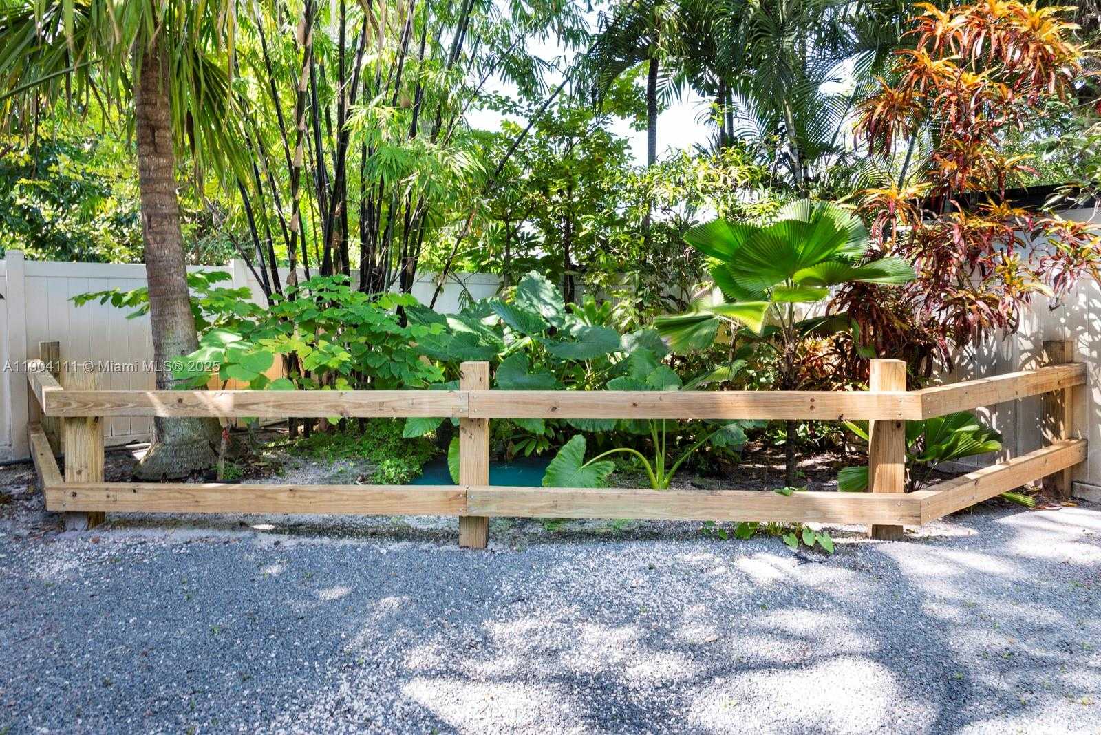 Small Image of 1107 NORTH EAST 118TH ST #1107, Biscayne Park Number 26