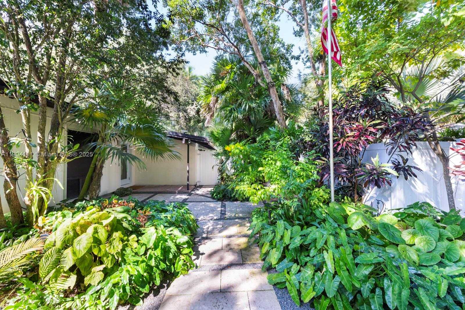 Small Image of 1107 NORTH EAST 118TH ST #1107, Biscayne Park Number 29