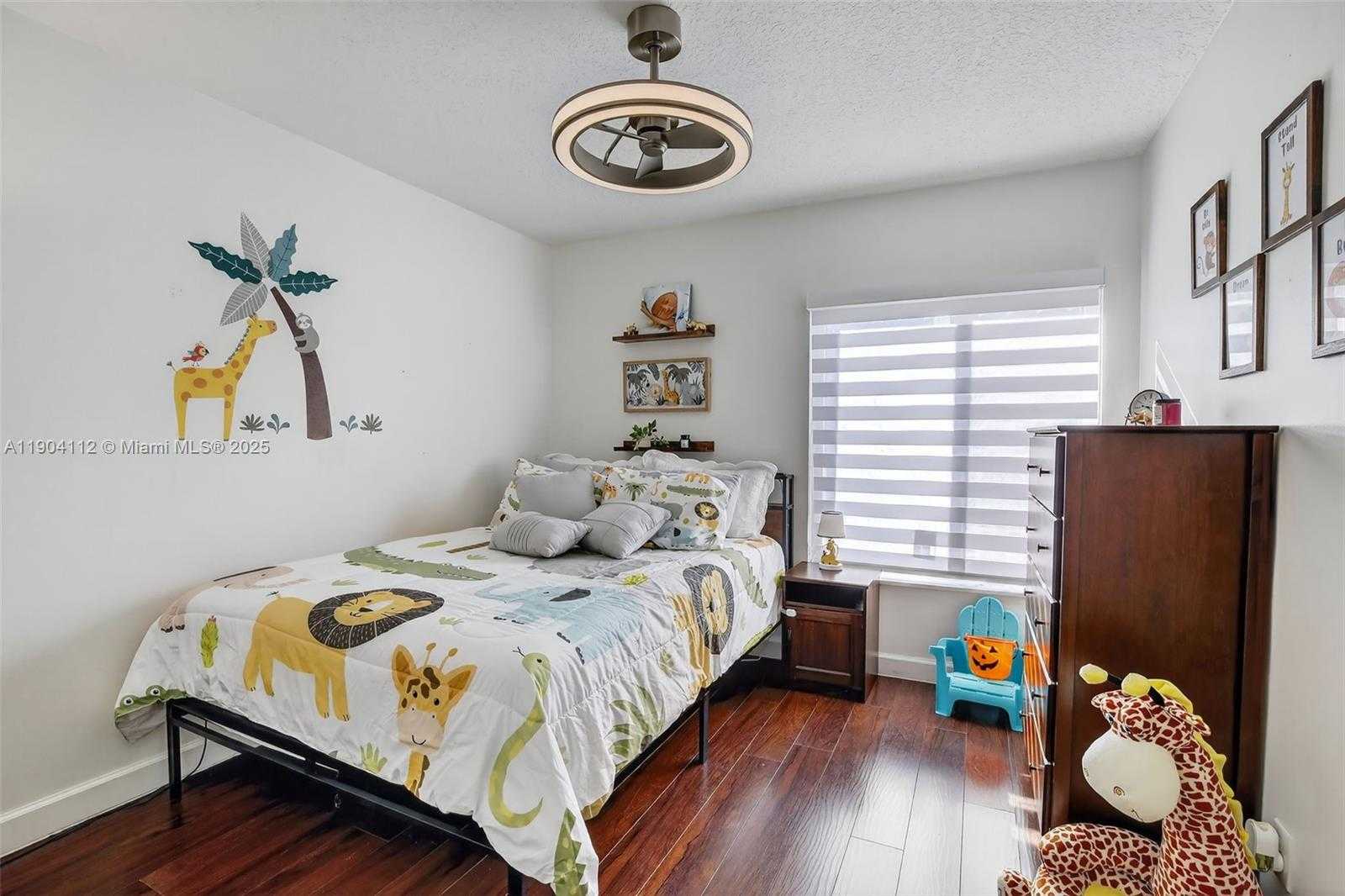 Small Image of 18950 SOUTH WEST 16TH ST #1950, Pembroke Pines Number 31