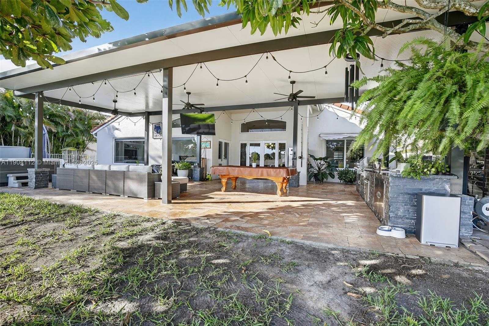 Small Image of 18950 SOUTH WEST 16TH ST #1950, Pembroke Pines Number 44