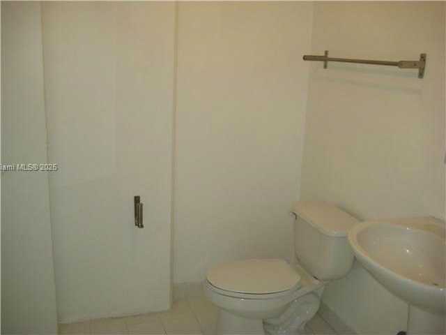 Small Image of 690 SOUTH WEST 1 CT #1211, Miami Number 13