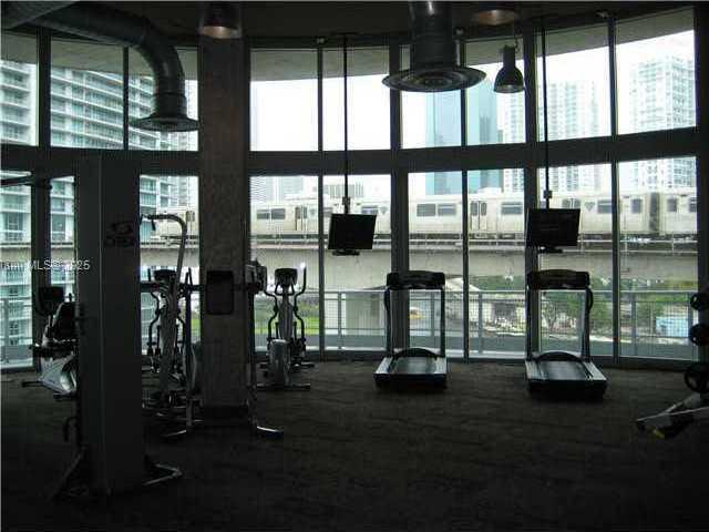 Small Image of 690 SOUTH WEST 1 CT #1211, Miami Number 16