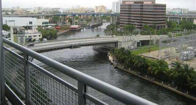 Small Image of 690 SOUTH WEST 1 CT #1211, Miami Number 2