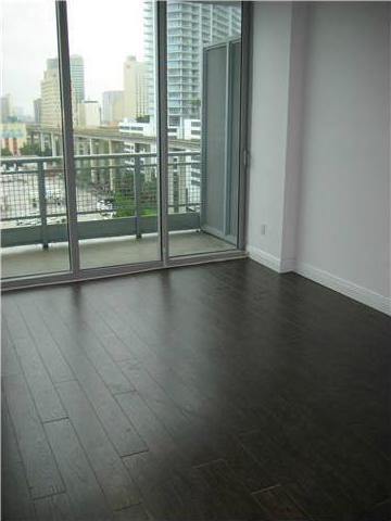 Small Image of 690 SOUTH WEST 1 CT #1211, Miami Number 4