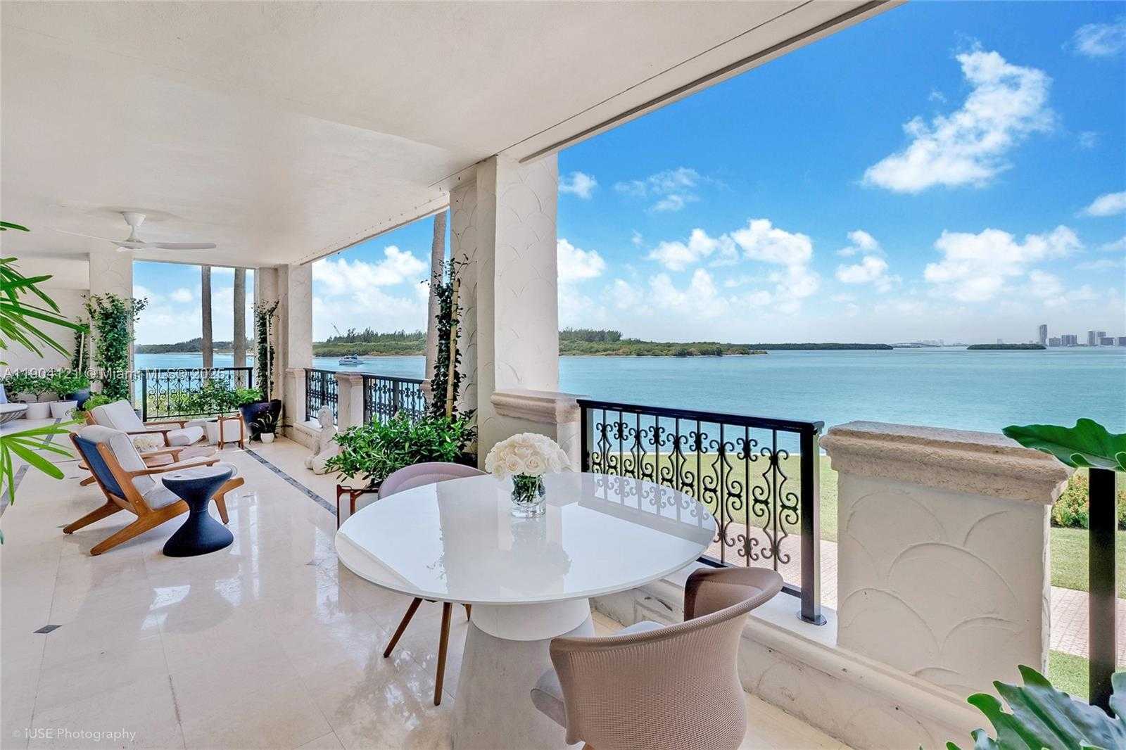 Small Image of 4822 FISHER ISLAND DR #4822, Miami Beach Number 14