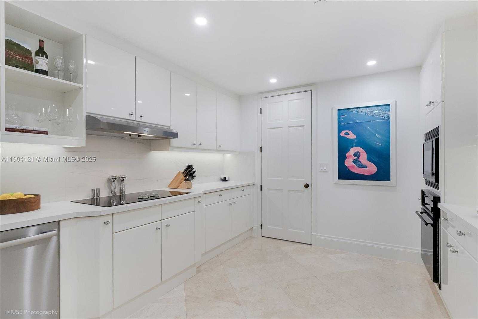 Small Image of 4822 FISHER ISLAND DR #4822, Miami Beach Number 17