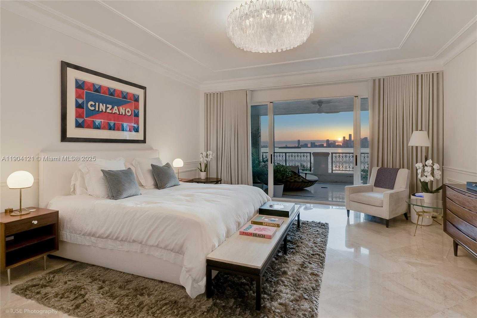 Small Image of 4822 FISHER ISLAND DR #4822, Miami Beach Number 2