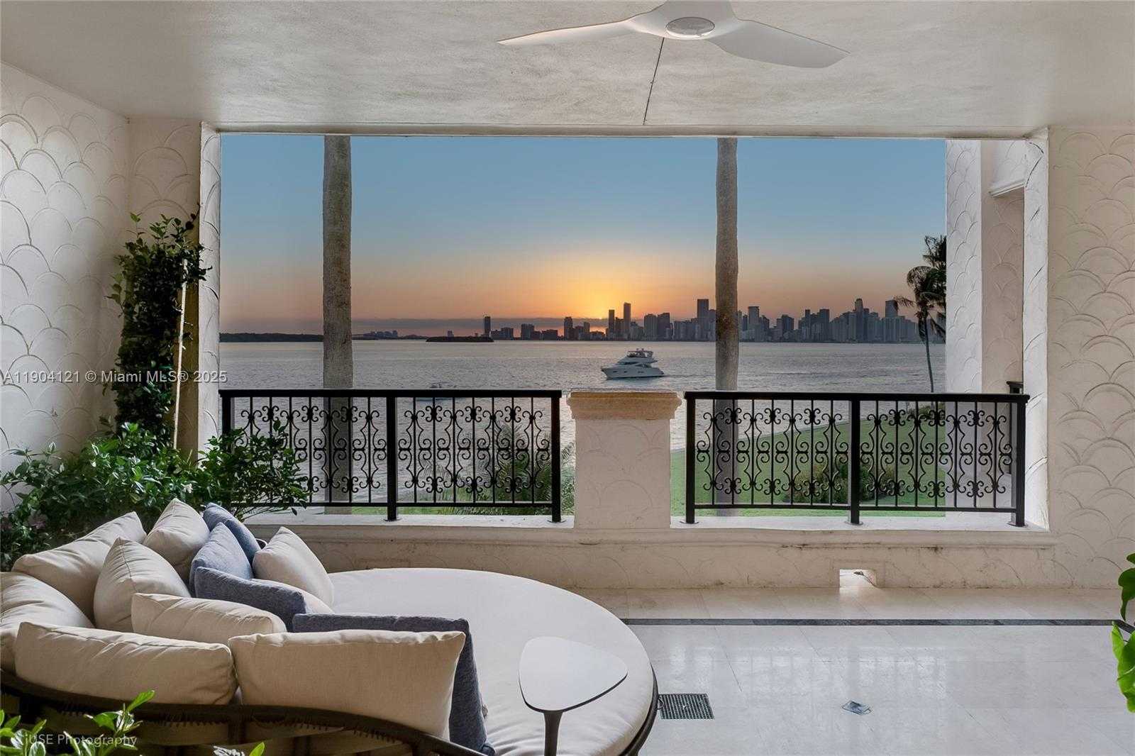 Small Image of 4822 FISHER ISLAND DR #4822, Miami Beach Number 21