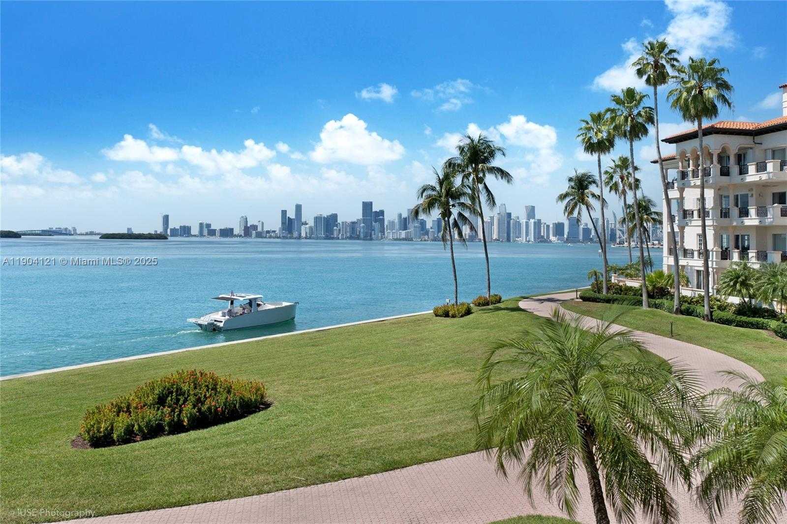 Small Image of 4822 FISHER ISLAND DR #4822, Miami Beach Number 31