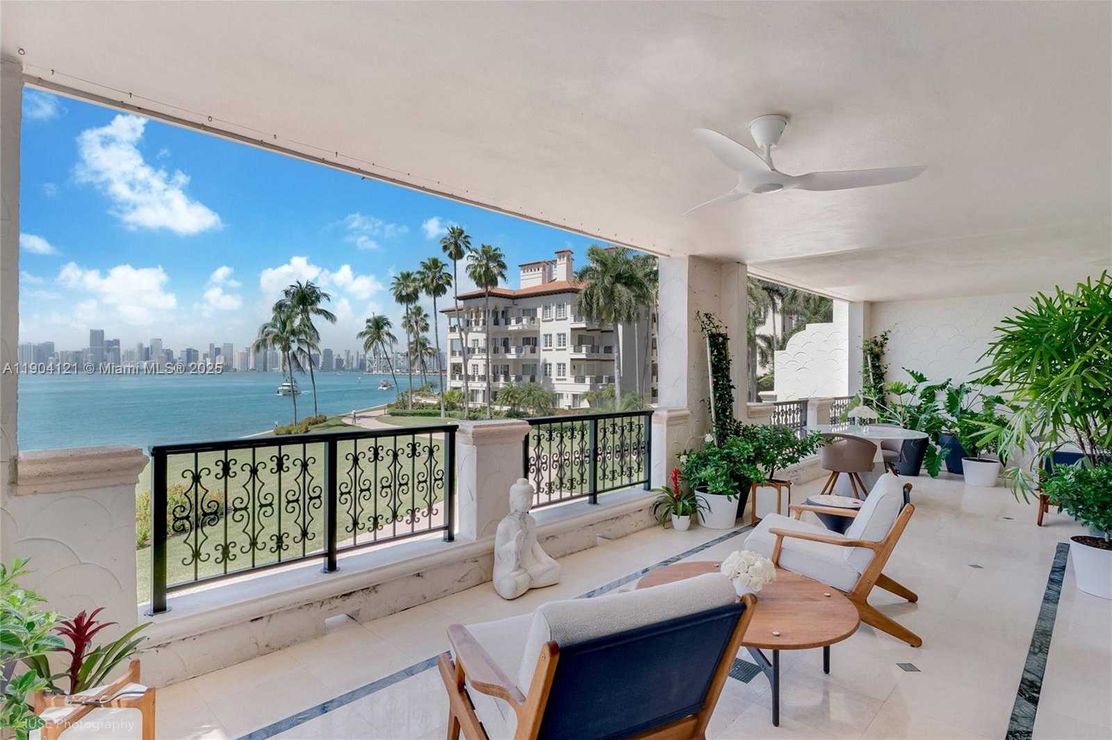 Small Image of 4822 FISHER ISLAND DR #4822, Miami Beach Number 35