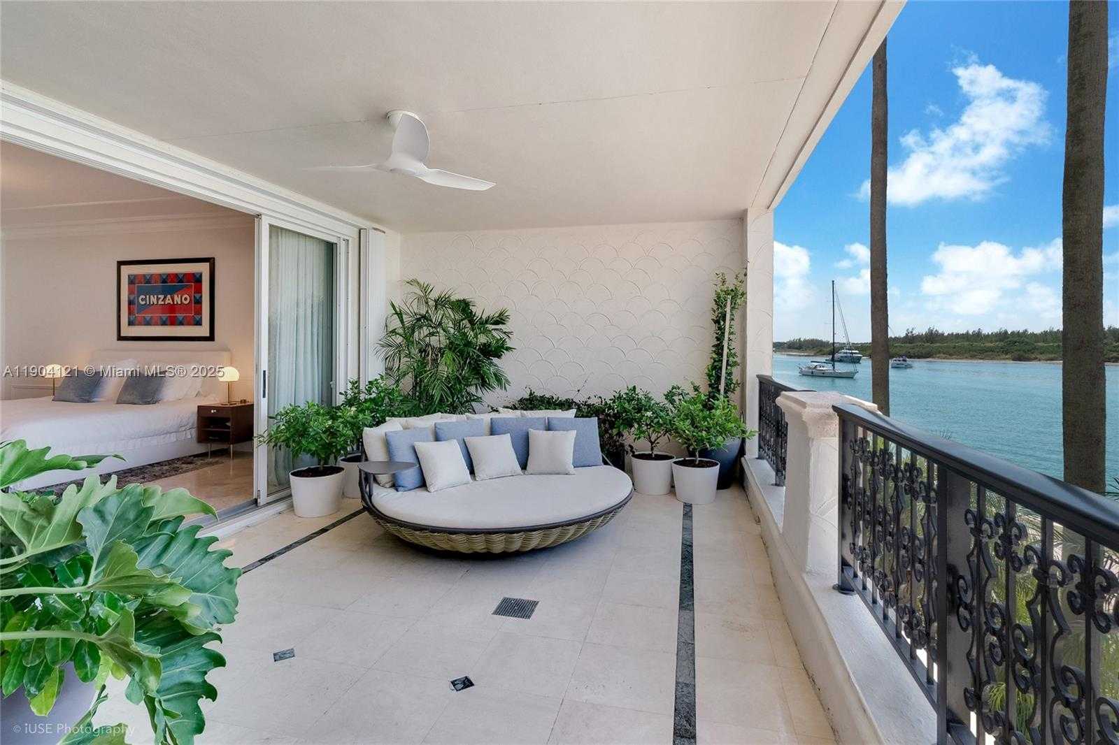 Small Image of 4822 FISHER ISLAND DR #4822, Miami Beach Number 36