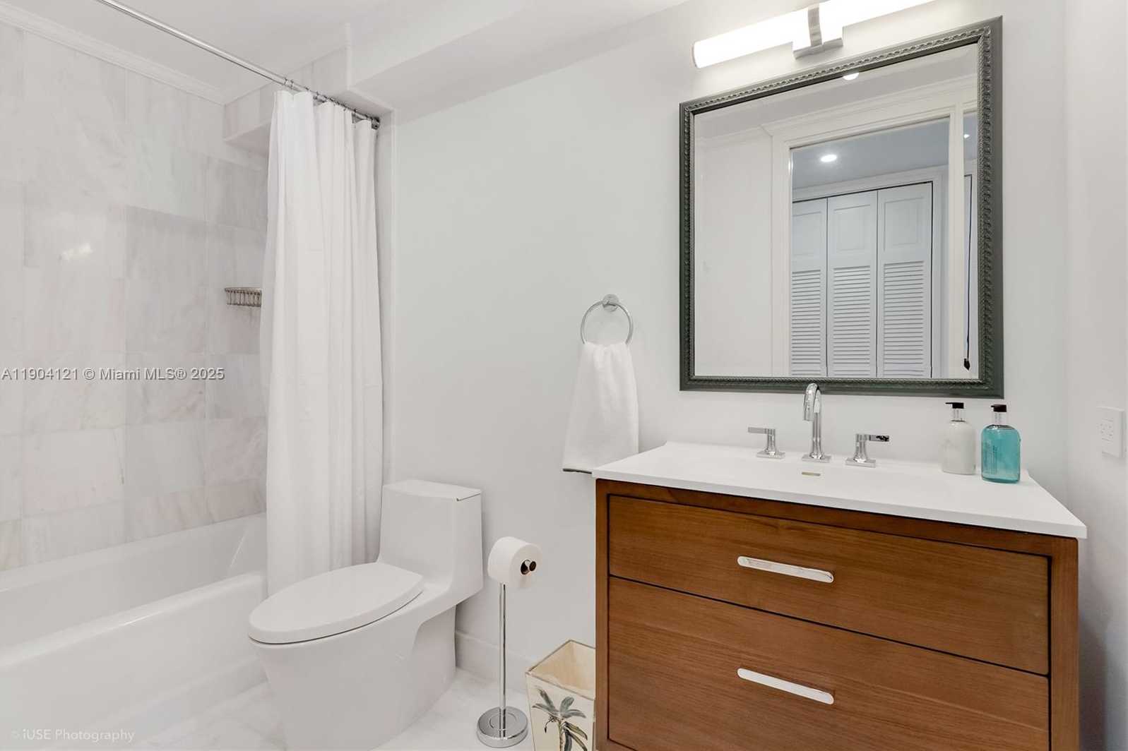 Small Image of 4822 FISHER ISLAND DR #4822, Miami Beach Number 43