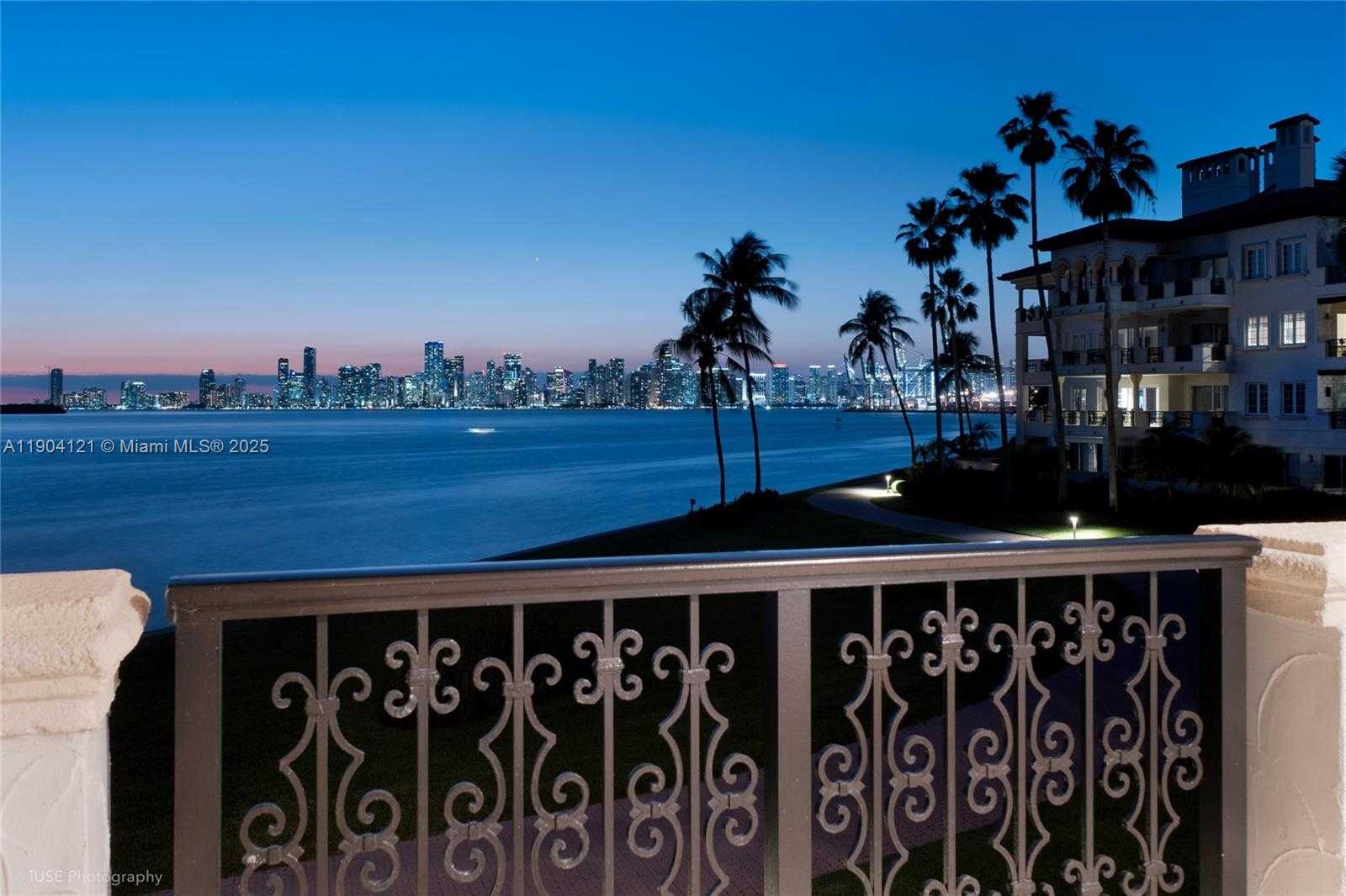 Small Image of 4822 FISHER ISLAND DR #4822, Miami Beach Number 47