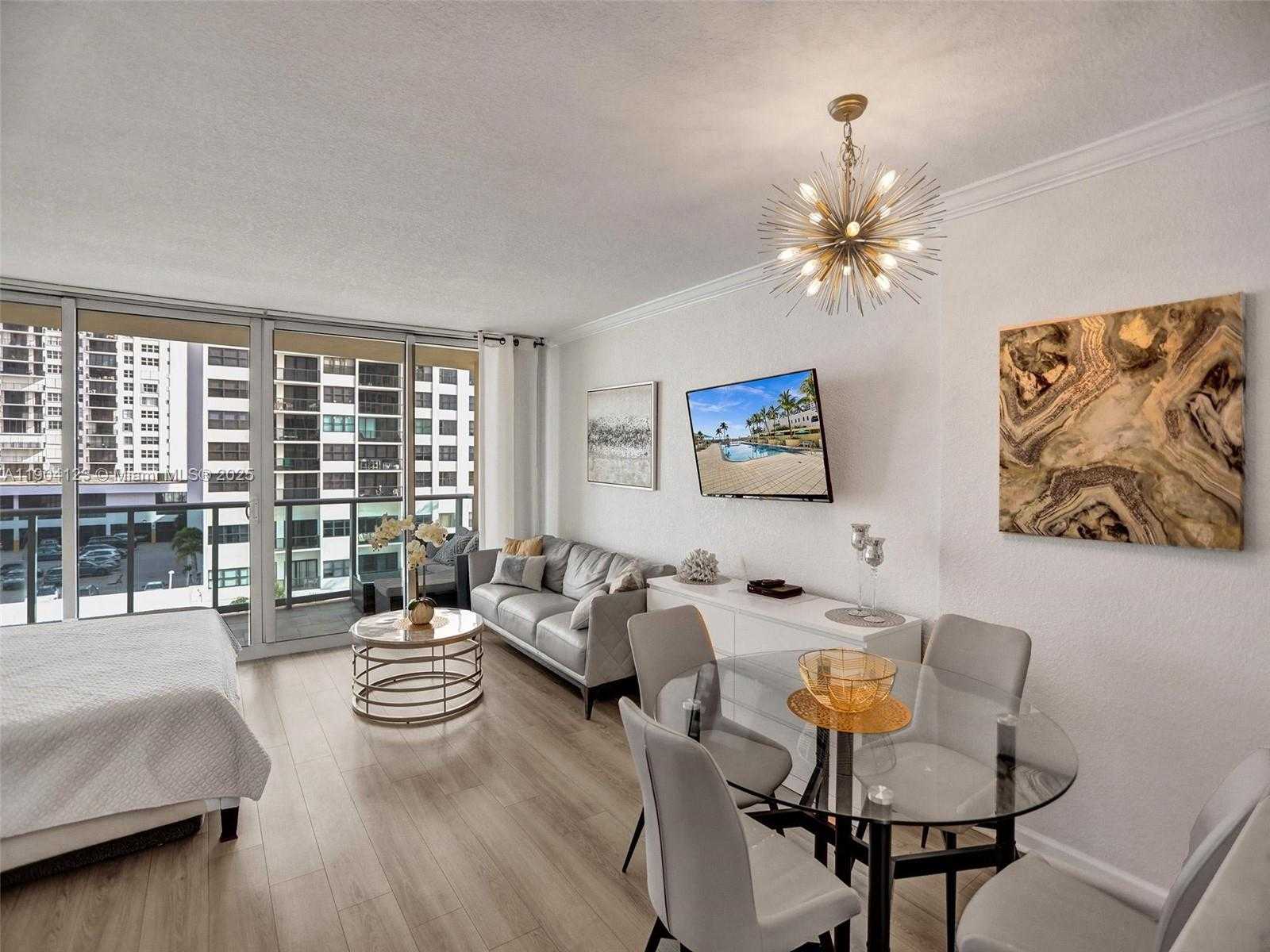 Small Image of 2501 SOUTH OCEAN DR #505, Hollywood Number 1