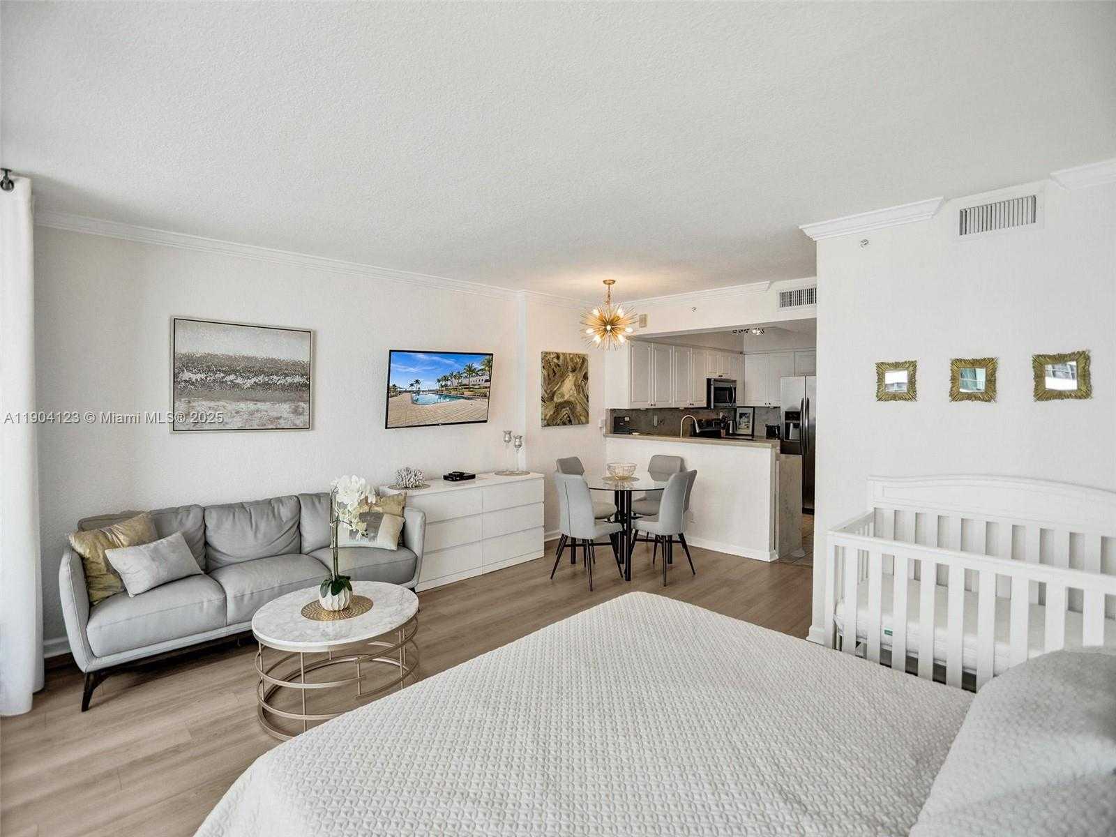 Small Image of 2501 SOUTH OCEAN DR #505, Hollywood Number 5