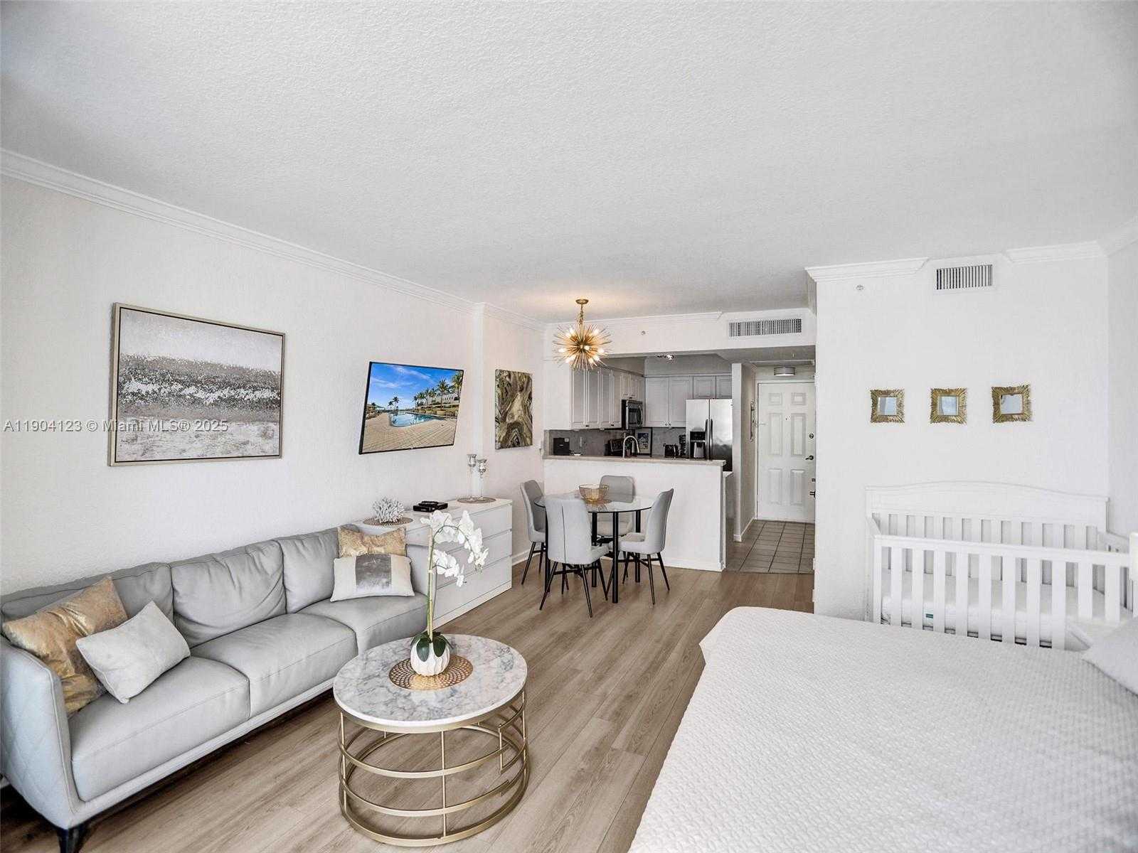 Small Image of 2501 SOUTH OCEAN DR #505, Hollywood Number 9