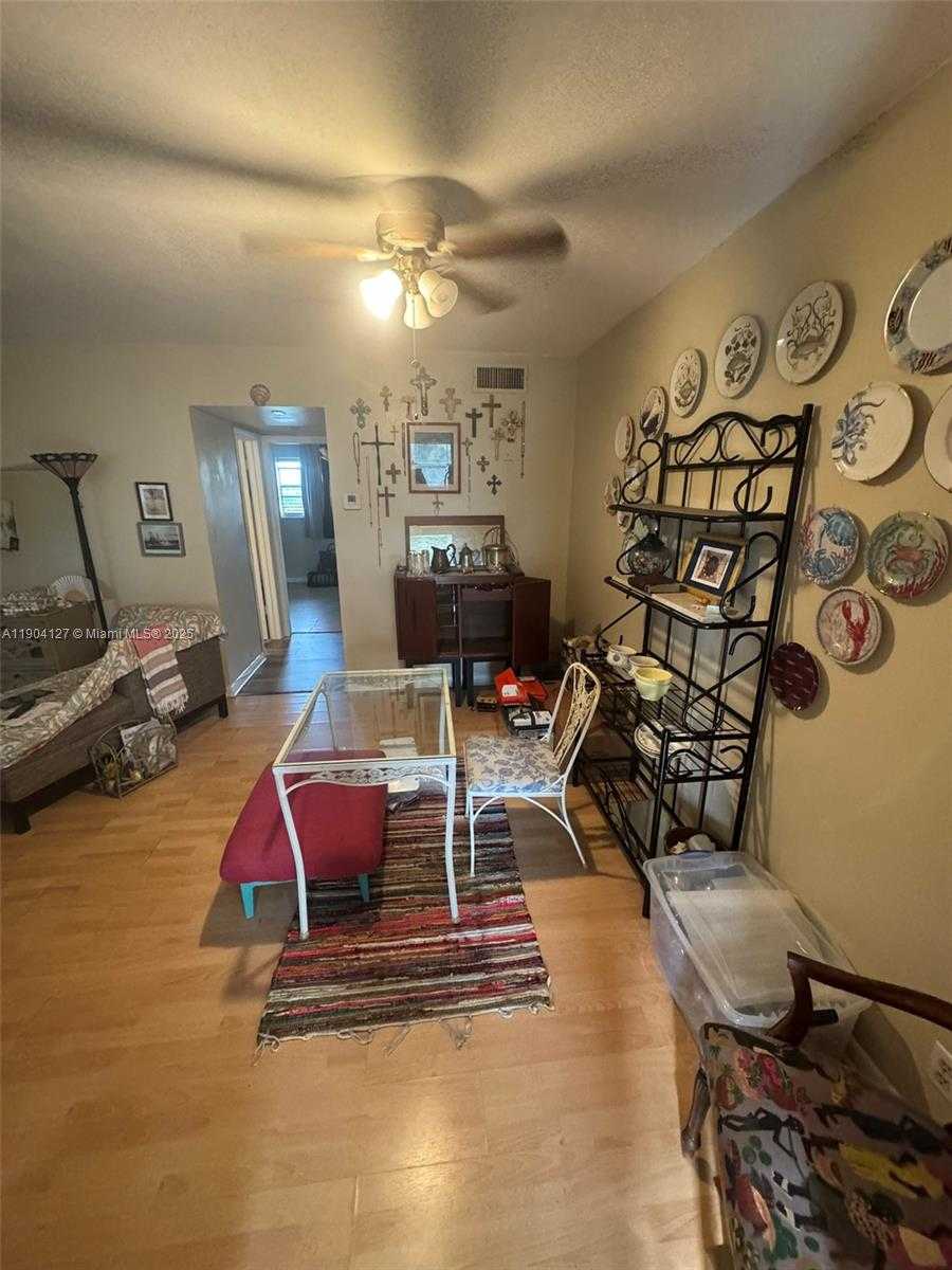 Small Image of 270 SOUTH EAST LAYNE BLVD #212, Hallandale Beach Number 10