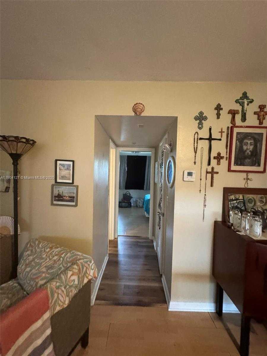 Small Image of 270 SOUTH EAST LAYNE BLVD #212, Hallandale Beach Number 14