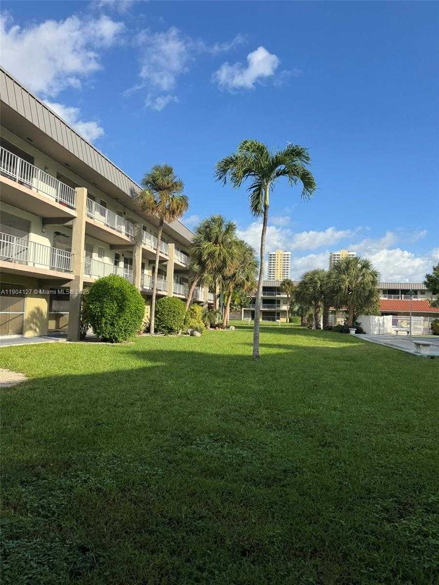Small Image of 270 SOUTH EAST LAYNE BLVD #212, Hallandale Beach Number 24
