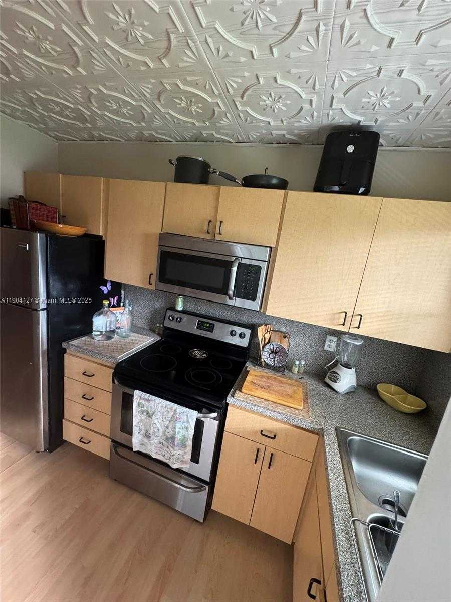 Small Image of 270 SOUTH EAST LAYNE BLVD #212, Hallandale Beach Number 3