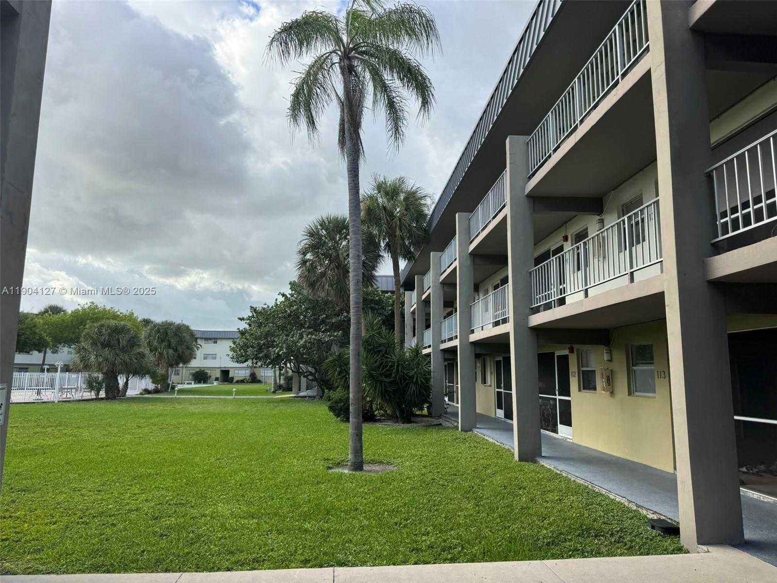 Small Image of 270 SOUTH EAST LAYNE BLVD #212, Hallandale Beach Number 8