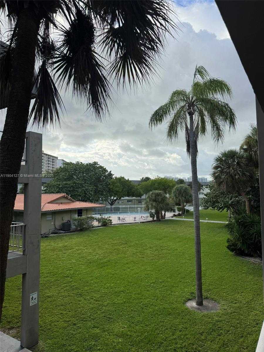 Small Image of 270 SOUTH EAST LAYNE BLVD #212, Hallandale Beach Number 9