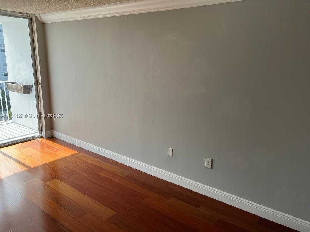 Small Image of 2801 NORTH EAST 183RD ST #1004W, Aventura Number 8