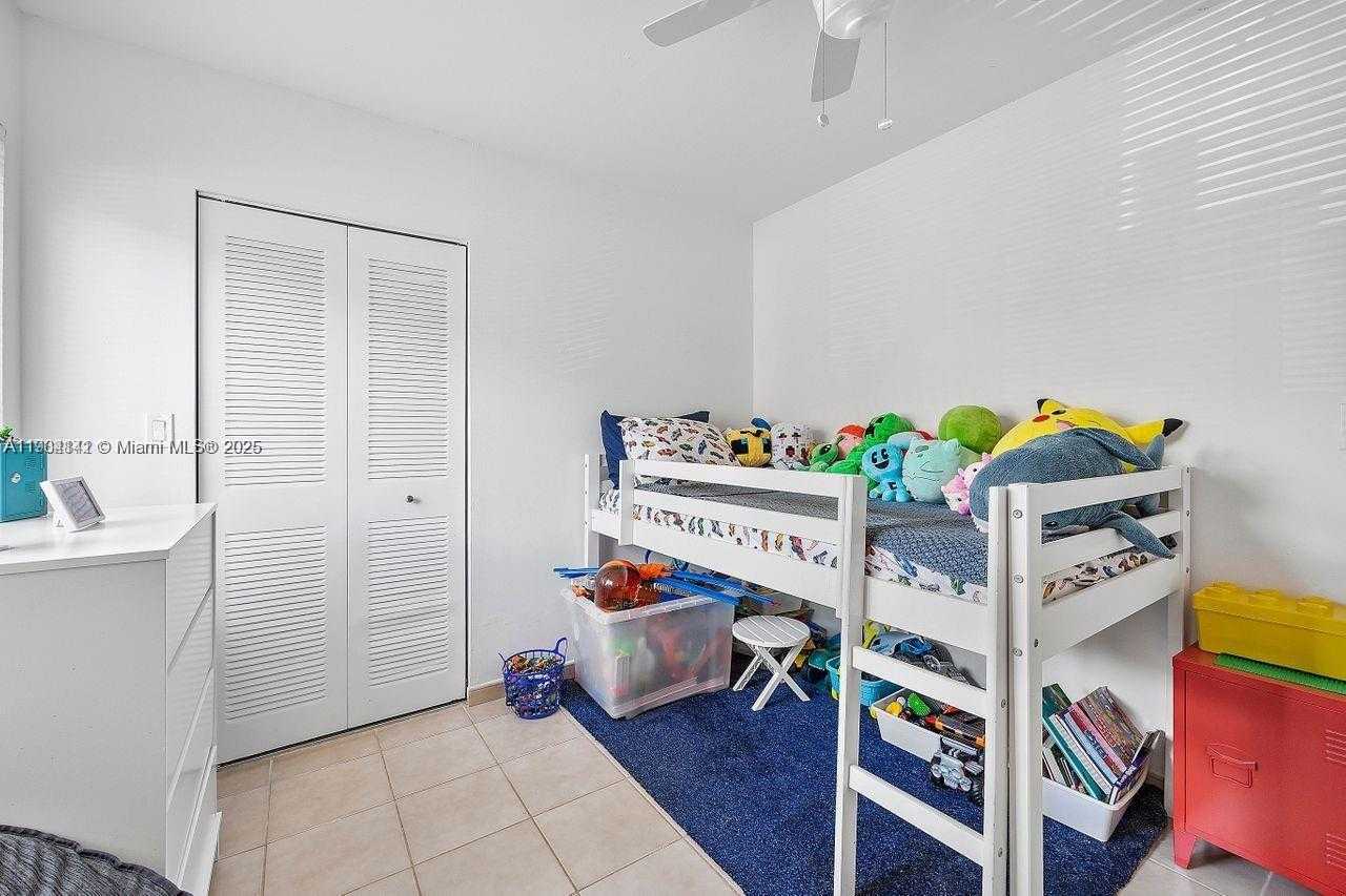 Small Image of 241 WEST PARK DR #5-103, Miami Number 11