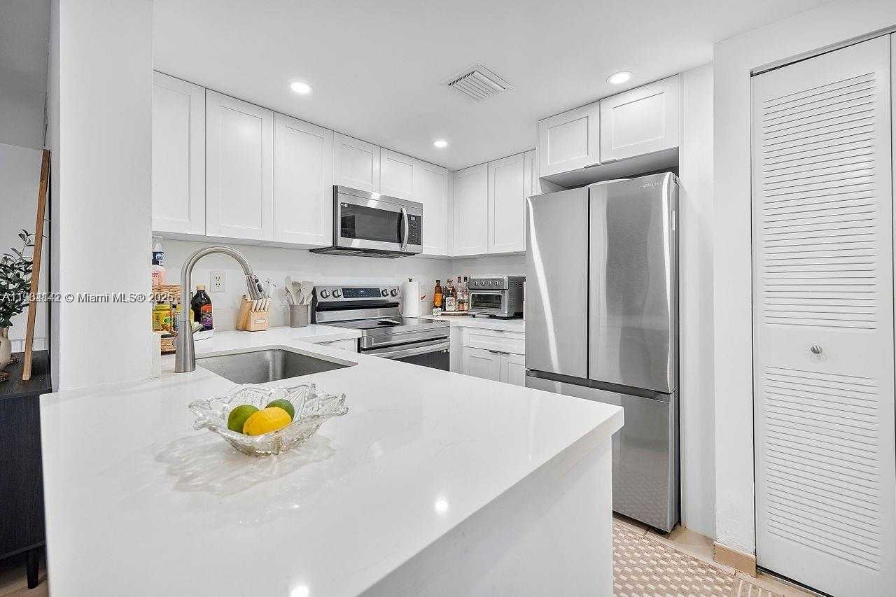 Small Image of 241 WEST PARK DR #5-103, Miami Number 5