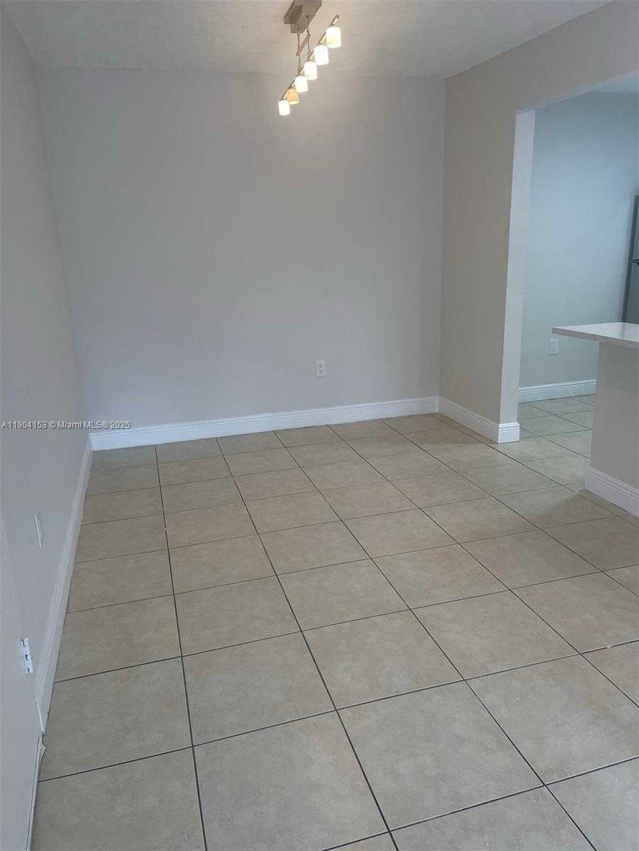 Small Image of 4800 NORTH WEST 79TH AVE #102, Doral Number 4