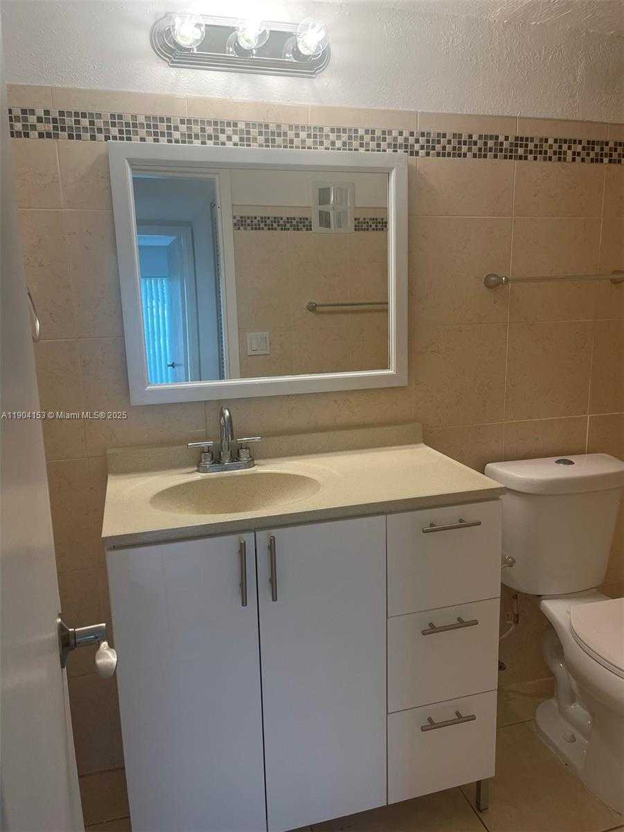 Small Image of 4800 NORTH WEST 79TH AVE #102, Doral Number 8