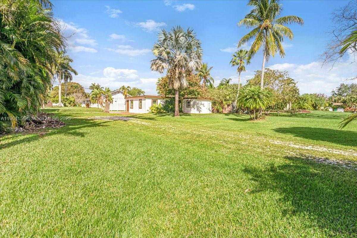 Small Image of 4421 SOUTH WEST 73RD TER, Davie Number 10