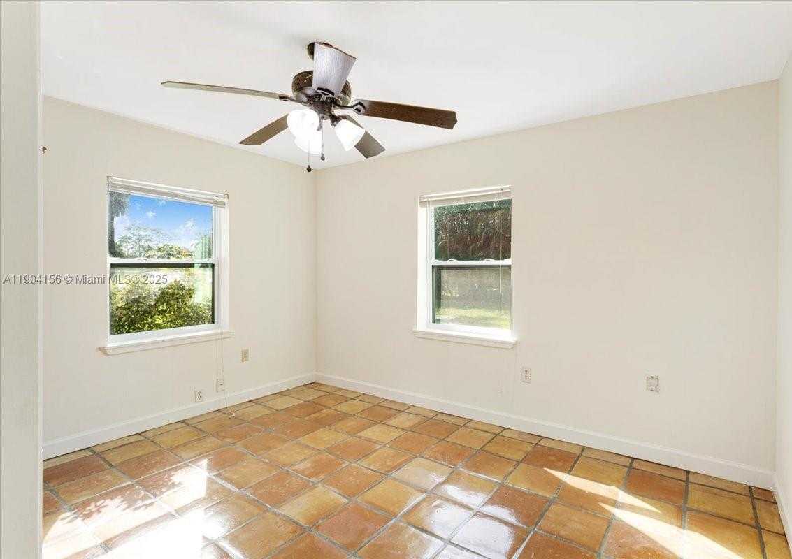 Small Image of 4421 SOUTH WEST 73RD TER, Davie Number 21