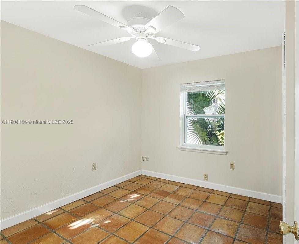 Small Image of 4421 SOUTH WEST 73RD TER, Davie Number 23