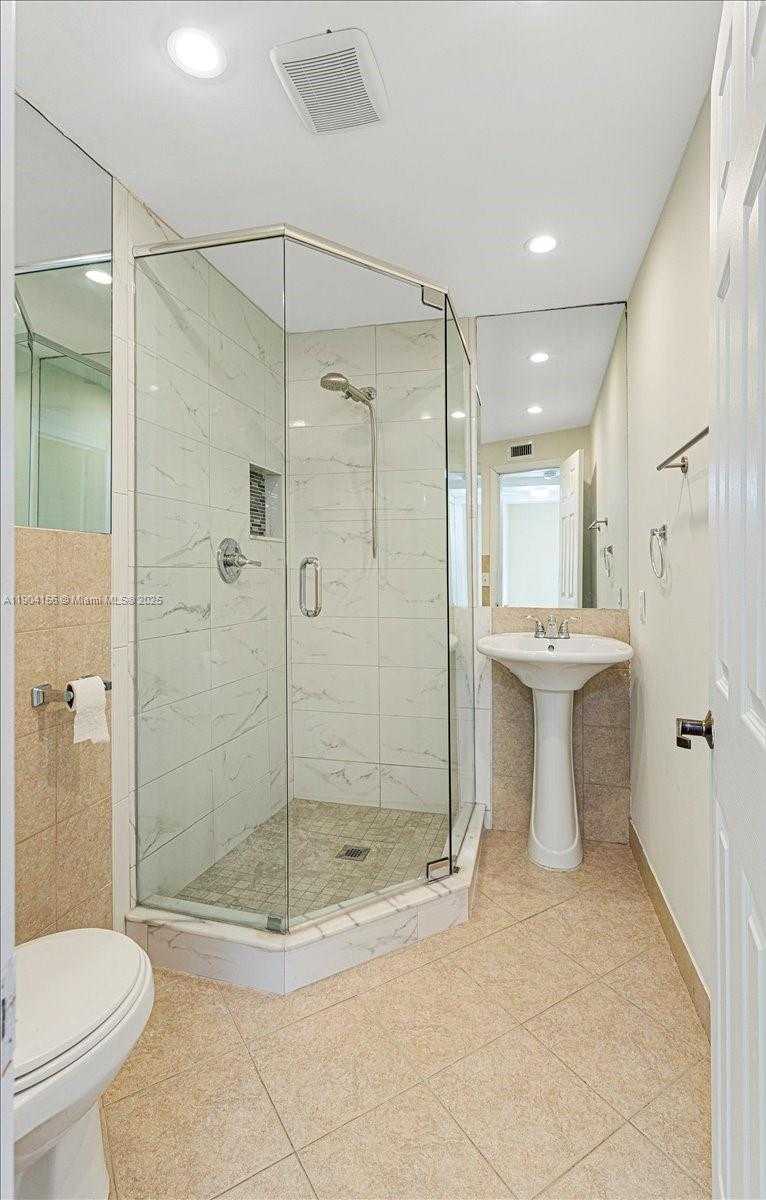 Small Image of 4421 SOUTH WEST 73RD TER, Davie Number 24