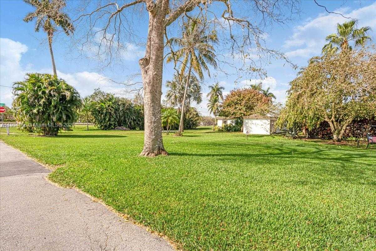 Small Image of 4421 SOUTH WEST 73RD TER, Davie Number 6