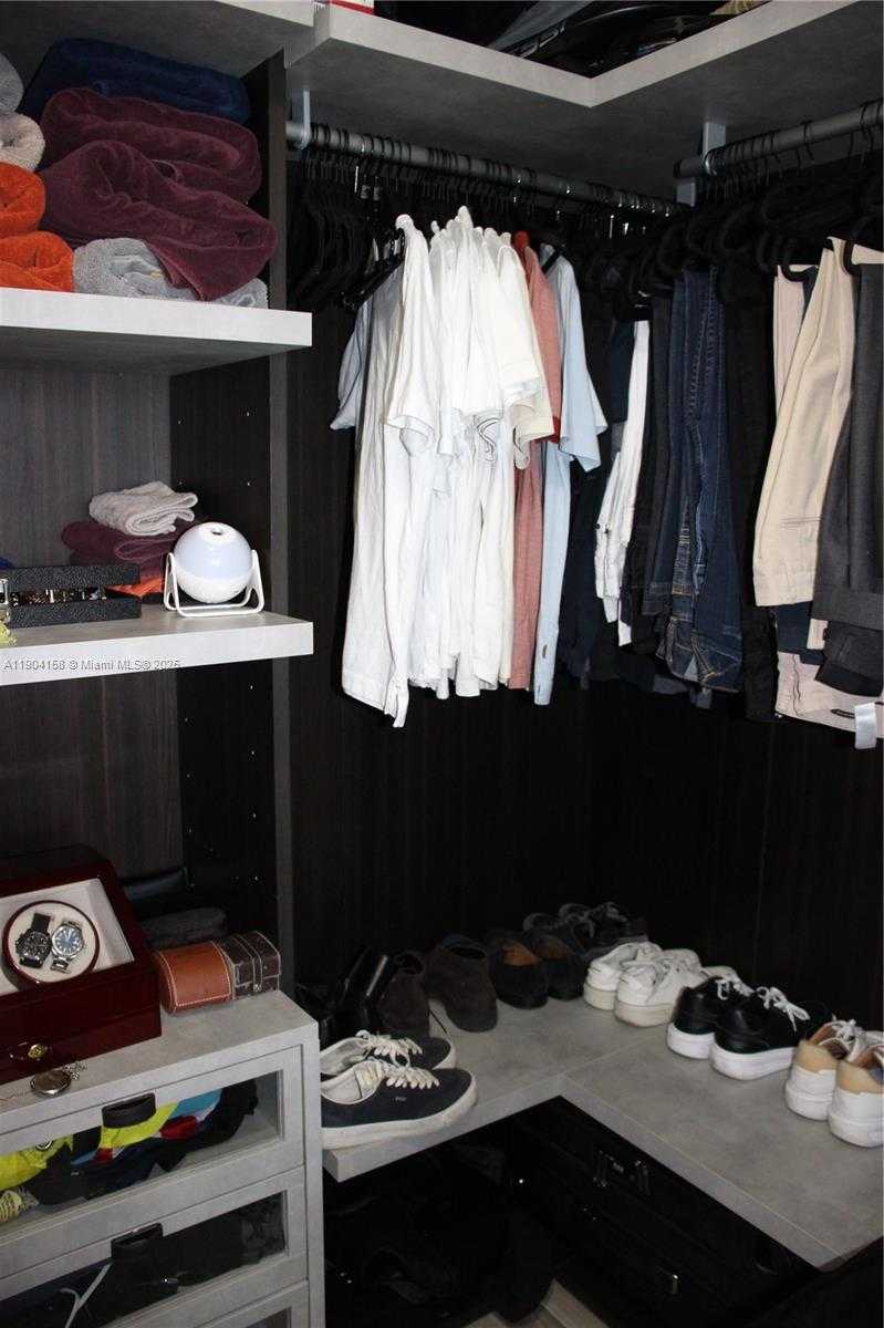 Small Image of 801 SOUTH MIAMI AVE #5508, Miami Number 29